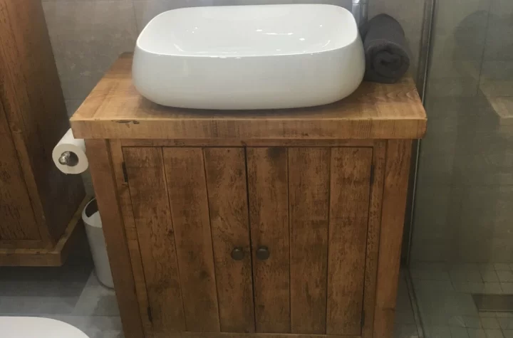 Wooden Vanity Unit