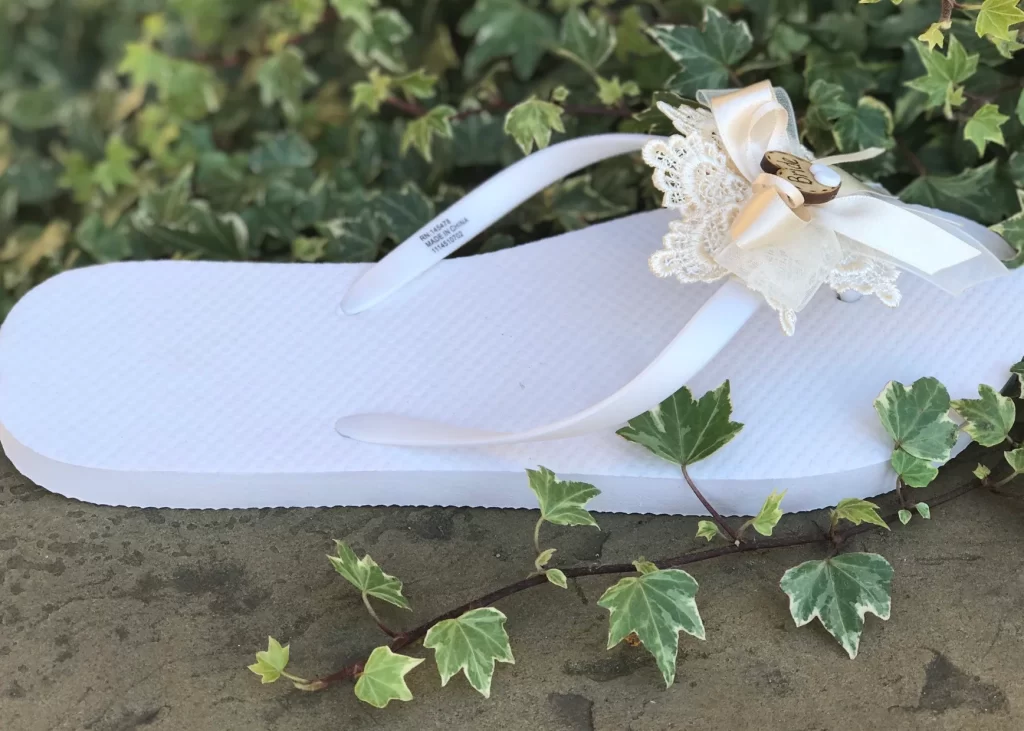 inexpensive flip flops for wedding